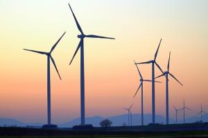 能源新趋势！拜登选定加利福尼亚州设2座离岸风电厂 德国化工龙头巴斯夫集团跟进投资风场 2023年启用无需补贴