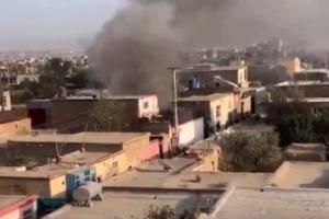 喀布尔机场附近再遭爆炸！火箭弹袭击致6名平民死亡包括4名儿童 美方称在喀布尔发动了军事打击