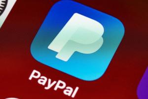 【美股天天说】财报爆雷PayPal(PYPL)创史上最大单日跌幅 是抄底机会？还是基本面已然恶化？