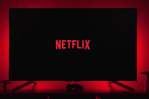 【美股天天说】又爆雷了！Netflix(NFLX)用户数意外减少 这是否会成为新常态？